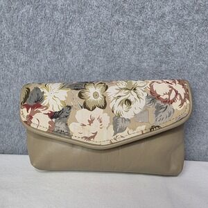 small vintage-style clutch or cosmetic pouch Floral Design